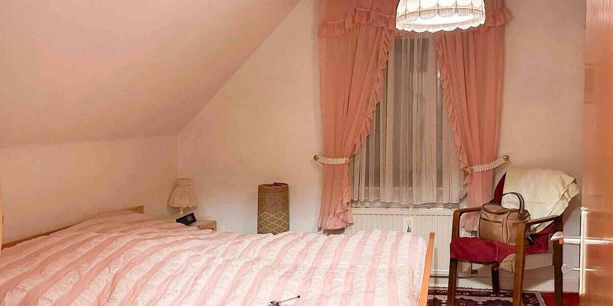 Einfamilienhaus Hennef (Sieg) Köschbusch - 4 Zimmer, 95 m&sup2;, 229.000&euro; | Angebot:26291011