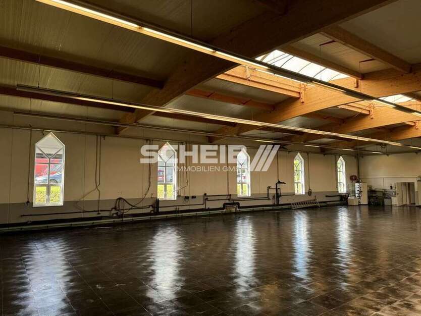 Halle in Schöntal 3.259,60 € 562 m²