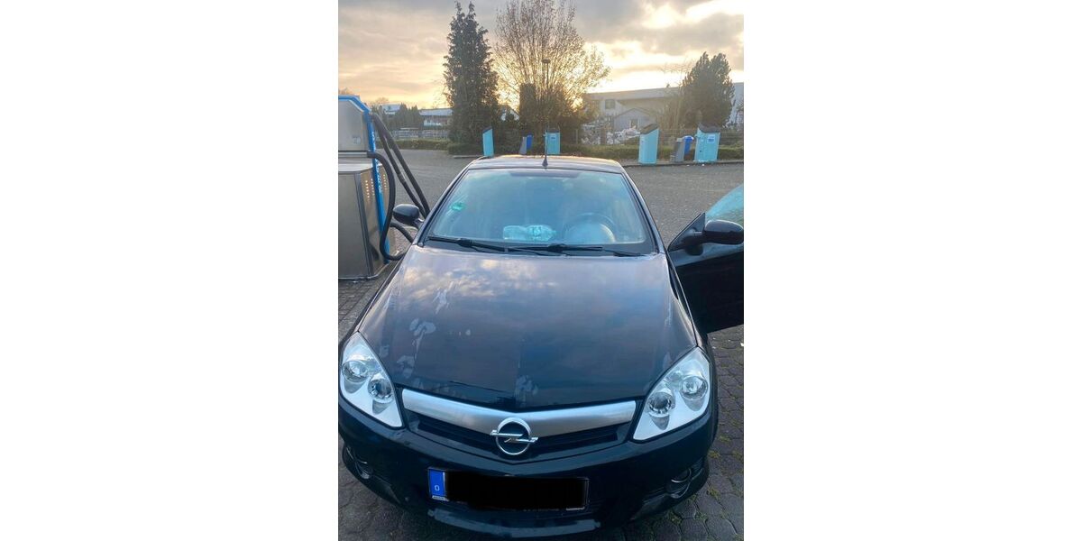 Opel Tigra 136.000 km 950 &euro; Gelsenkirchen 45886