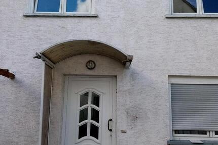 Wohnung Gummersbach Berstig Süd - 4 Zimmer, 95 m&sup2;, 1.100&euro; | Angebot:25991546