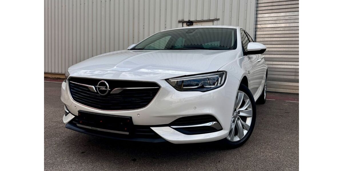 Opel Insignia 66.400 km 13.990 &euro; Nürnberg 90455