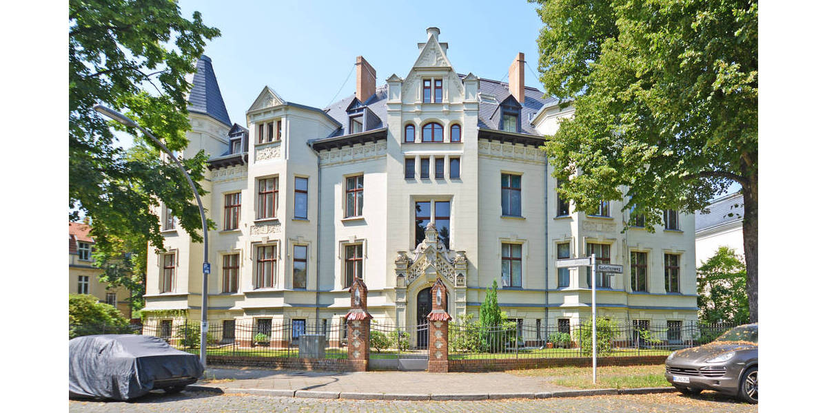 Geräumigevermietete Eigentumswohnung im historischen Altbau! 2 zimmer