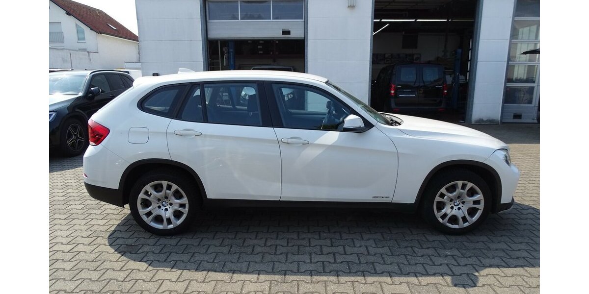 BMW X1 1.8l i sDrive, Steptronic, Sitzheizung, PDC hin 154.921 km 8.690 € Rodgau 63110