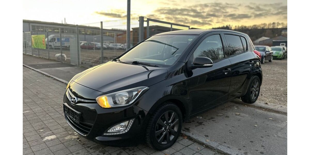 Hyundai i20 117.000 km 3.990 € Elchingen 89275