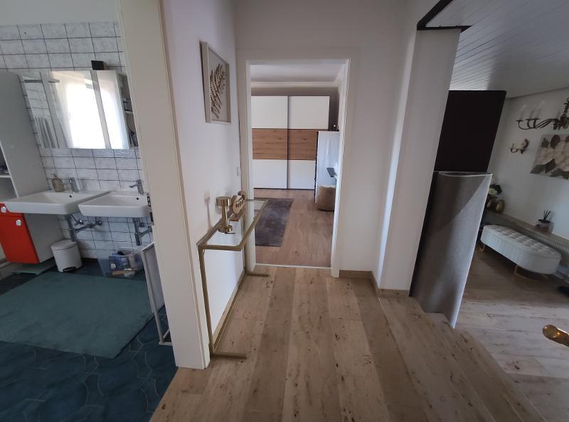 5 Zi. OG Wohnung mit Gartennutzung, Balkon und Garage 5 zimmer