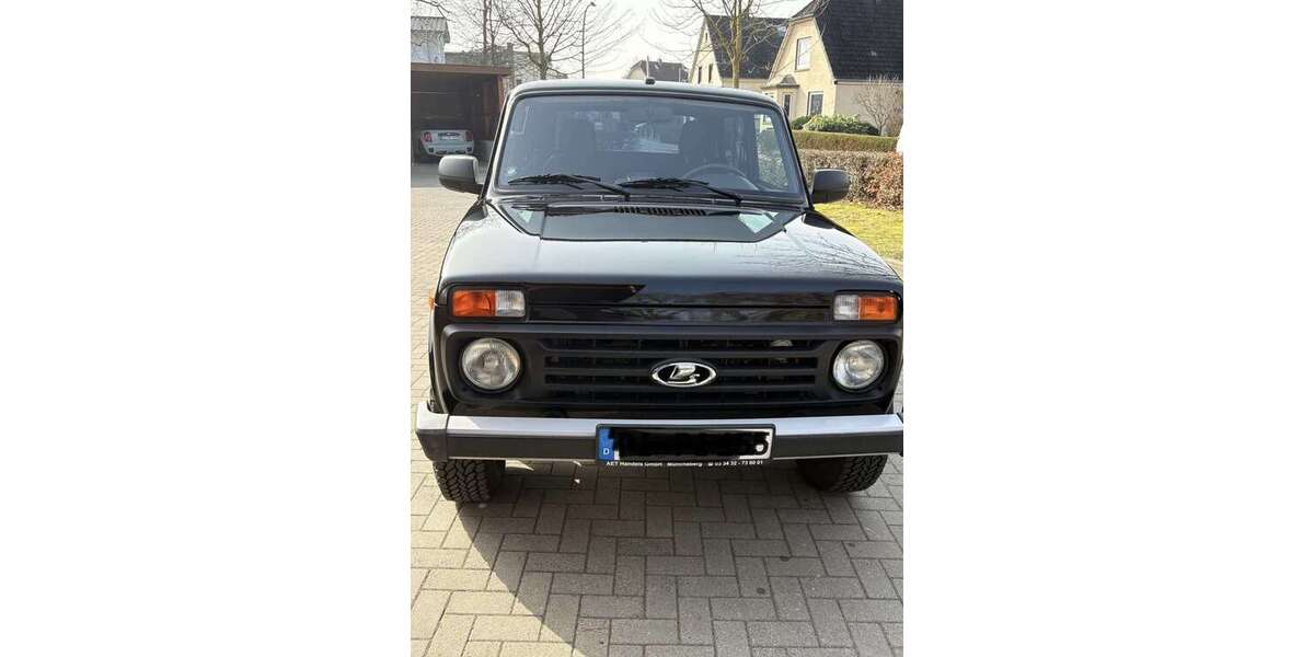 Lada Niva 9.500 km 18.500 &euro; Elmshorn, Stadt 25337
