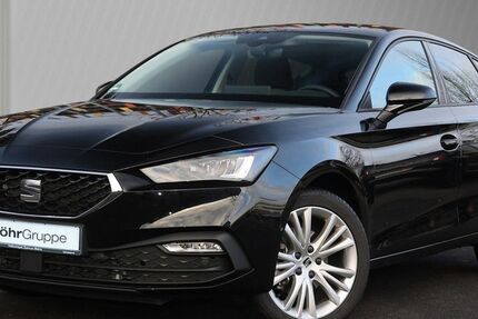 Seat Leon 14.999 km 24.480 &euro; Wiesbaden 65189