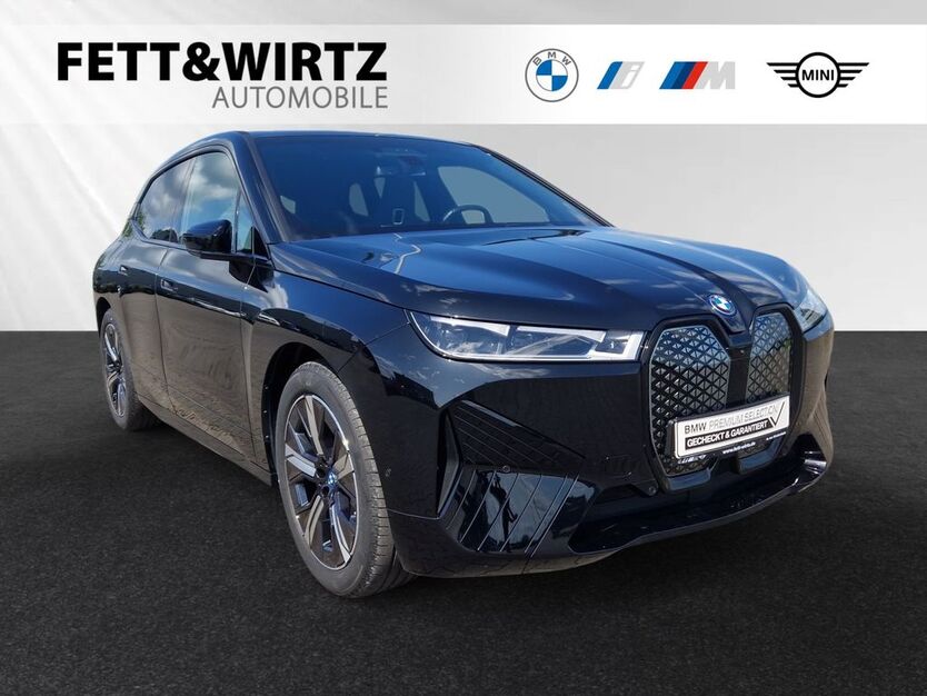 BMW iX 10.560 km 65.800 € Kleve 47533