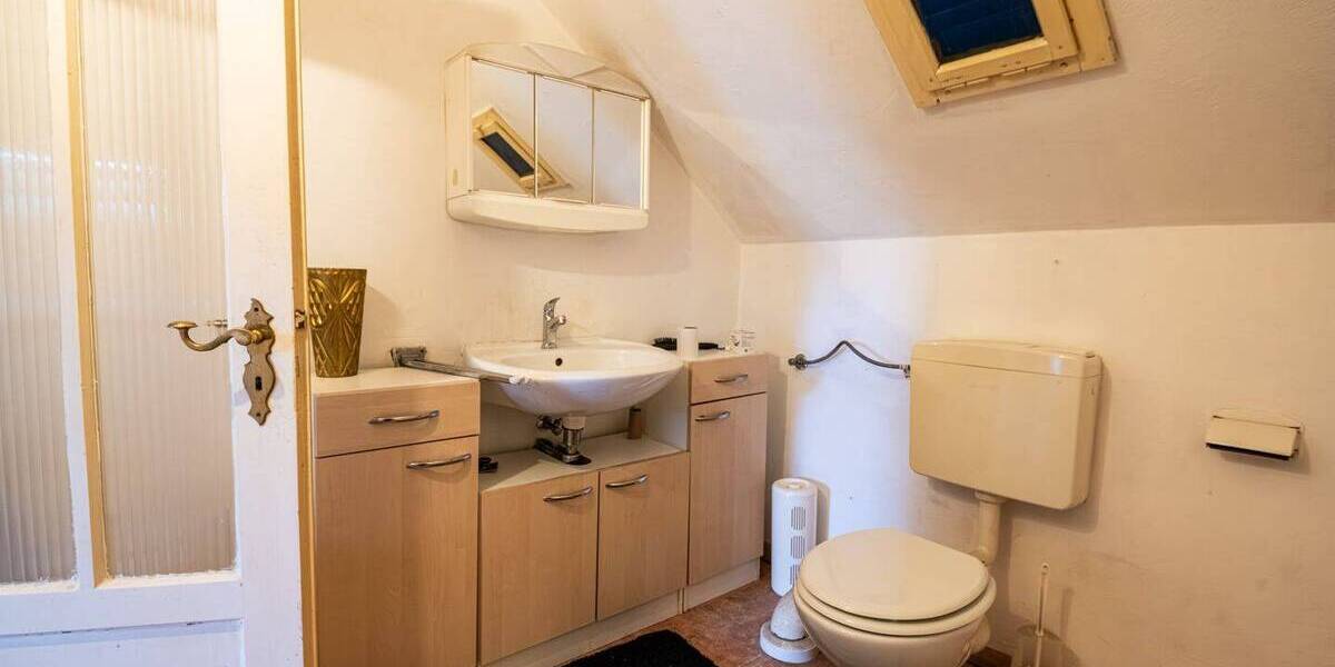 Doppelhaushälfte Wallersdorf - 5 Zimmer, 133 m&sup2;, 160.000&euro; | Angebot:26741961