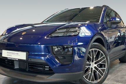 Porsche Macan 9.900 km 89.890 € Fulda 36043
