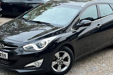 Hyundai i40 170.805 km 5.999 € Duisburg 47137