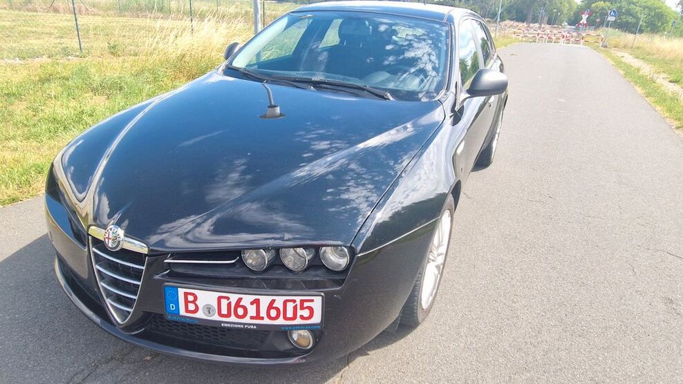 Alfa Romeo 159 163.981 km 6.000 € Berlin 14050