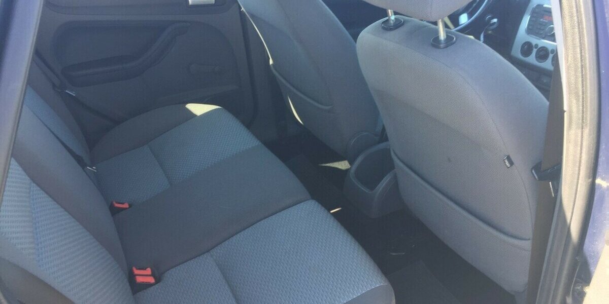 Ford Focus Style,Tempomat ,Klima,Tüv Neu! 321.000 km 1.800 &euro; Himmelkron 95502