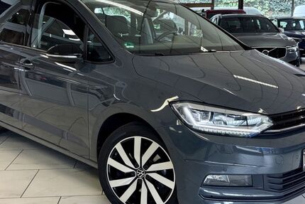 VW Touran 44.989 km 33.490 &euro; Geesthacht bei Hamburg 21502