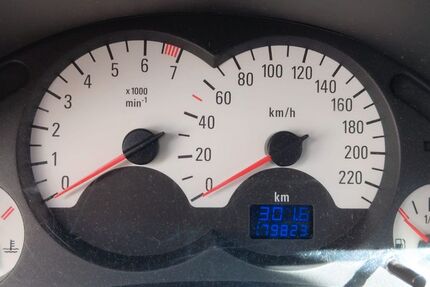 Opel Corsa 180.000 km 2.999 &euro; Marktredwitz 95615