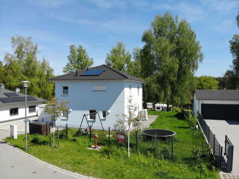 Haus zum Kaufen in Bodenwöhr 439.000 € 124 m²
