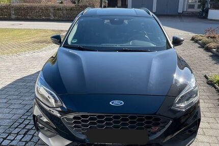 Ford Focus 73.300 km 20.000 &euro; Haiming 84533