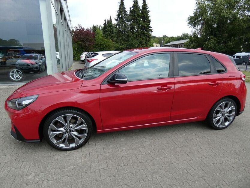 i30