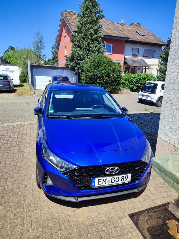i20