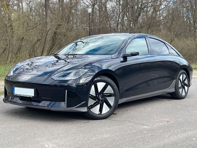 IONIQ 6