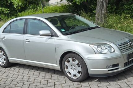 Toyota Avensis 273.634 km 2.999 &euro; Selters 56242