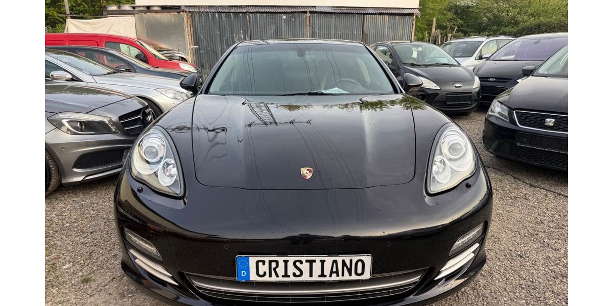 Porsche Panamera 192.000 km 23.999 &euro; Köln 51107