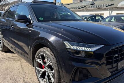 Audi Q8 94.215 km 49.990 &euro; Berlin 13187