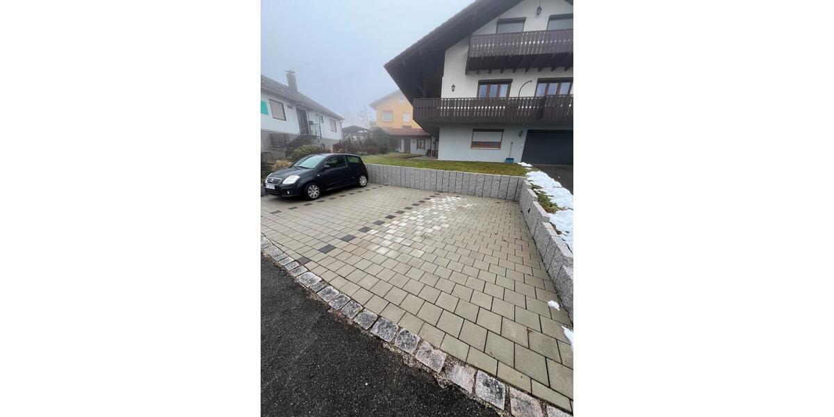 Dachgeschoßwohnung Bad Säckingen - 2.5 Zimmer, 80 m&sup2;, 750&euro; | Angebot:26326730