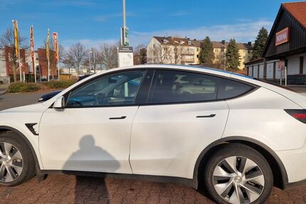 Tesla Model Y 46.185 km 35.000 &euro; Aachen 52074