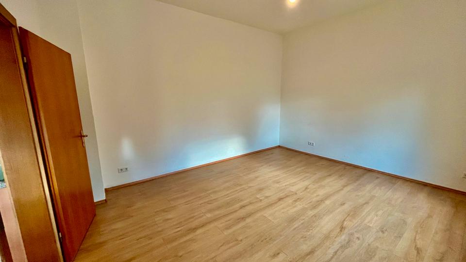 Erdgeschoßwohnung Bochum Bochum-Mitte - 2.5 Zimmer, 70 m&sup2;, 620&euro; | Angebot:24866609