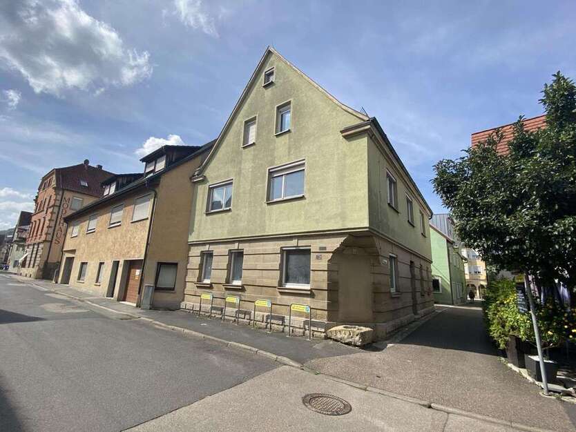 Haus zum Kaufen in Creglingen 169.000 € 148.43 m²
