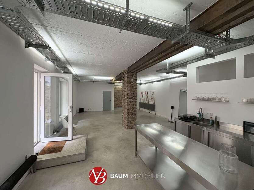 Büro in Düsseldorf Flingern 1.890 € 107 m²