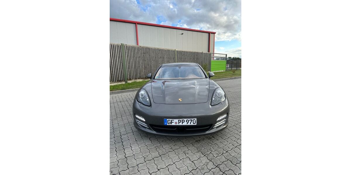 Porsche Panamera 194.000 km 25.490 &euro; Wahrenholz 29399