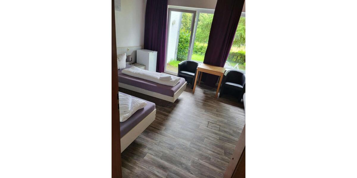 Einfamilienhaus Lübeck Sankt Lorenz Nord - 20 Zimmer, 299 m&sup2;, 9.999&euro; | Angebot:26489485