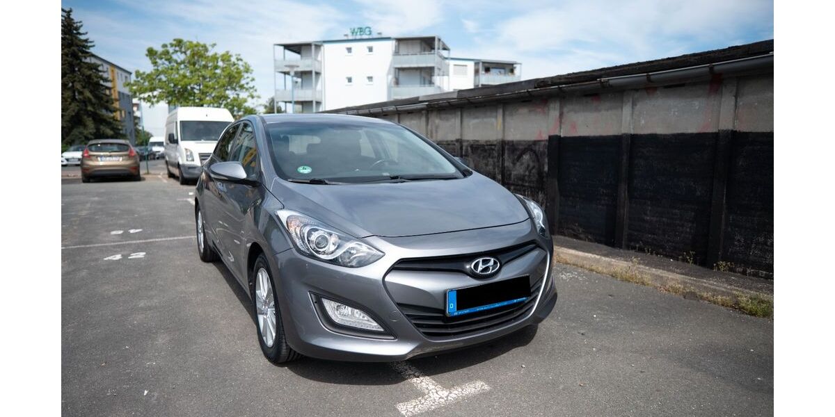 Hyundai i30 220.000 km 6.100 &euro; Weißenfels 06667