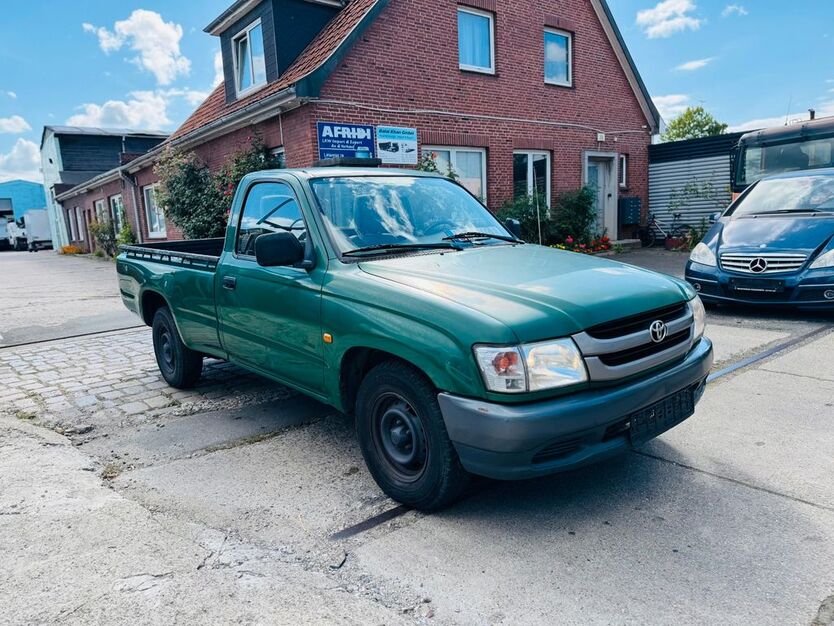 Toyota Hilux 213.469 km 6.545 € Hamburg 22113