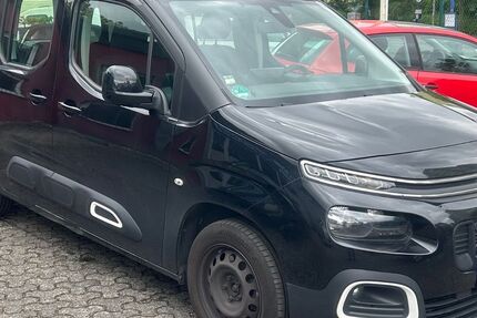 Citroen Berlingo 236.400 km 9.490 &euro; Hanau 63452