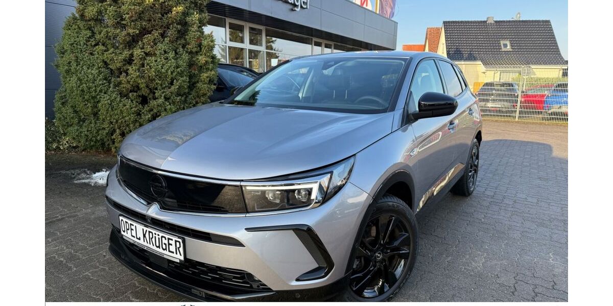 Opel Grandland (X) 33.436 km 23.900 &euro; Rostock 18069