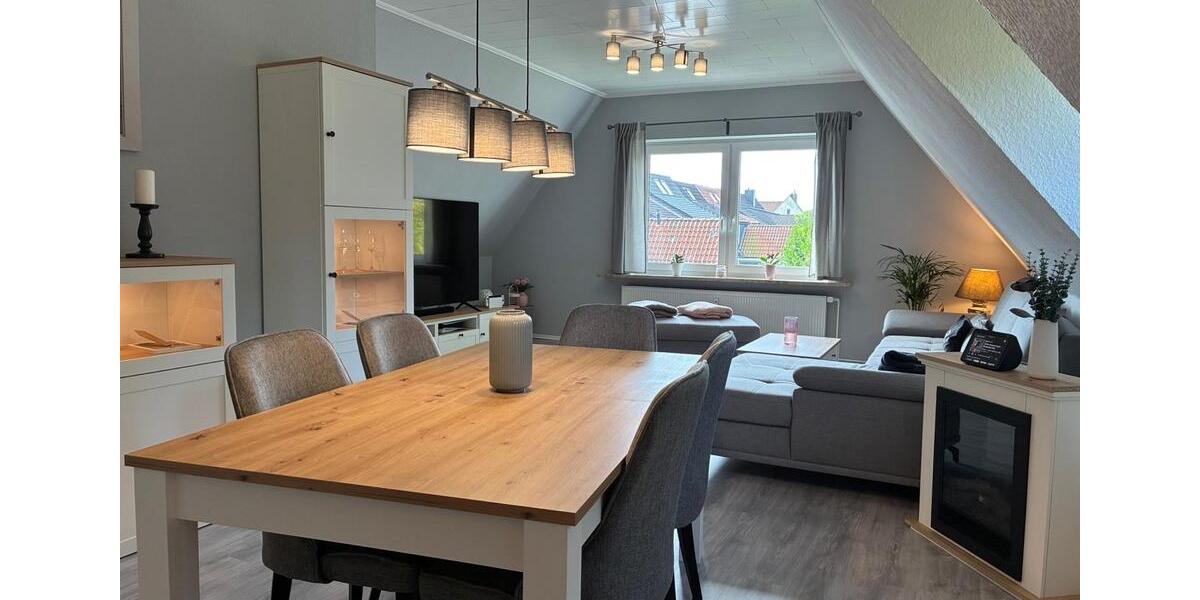 Dachgeschoßwohnung Bremerhaven Schiffdorferdamm - 3 Zimmer, 96 m&sup2;, 195.000&euro; | Angebot:25580552