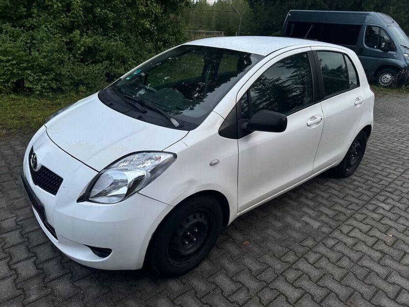 Yaris