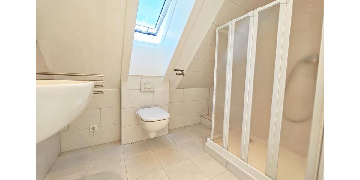 Dachgeschoßwohnung Sylt - 4 Zimmer, 100 m&sup2;, 495.000&euro; | Angebot:27122935