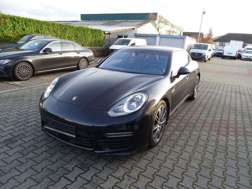 Porsche Panamera 184.608 km 28.890 € Rodgau 63110