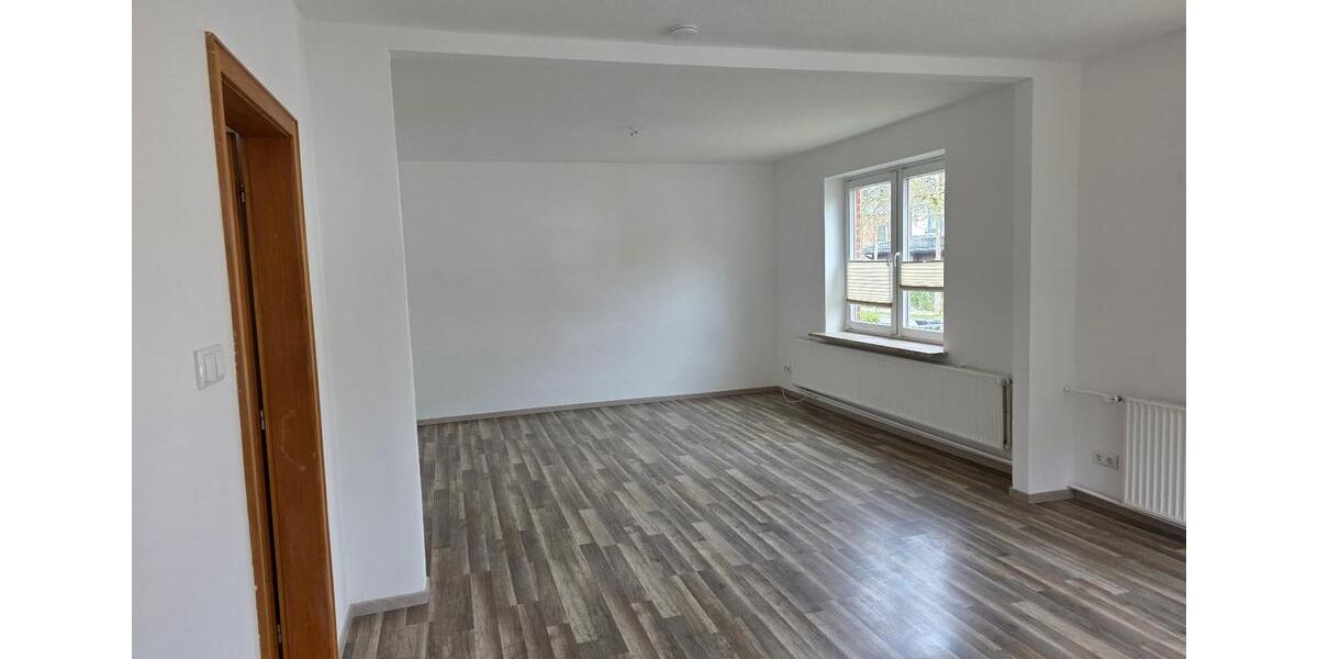 Einfamilienhaus Itzehoe - 3 Zimmer, 105 m&sup2;, 1.200&euro; | Angebot:26041407