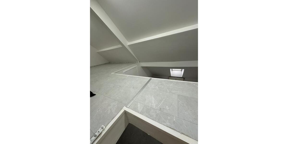 Dachgeschoßwohnung Mönchengladbach Süd - 3.5 Zimmer, 80 m&sup2;, 800&euro; | Angebot:24962609