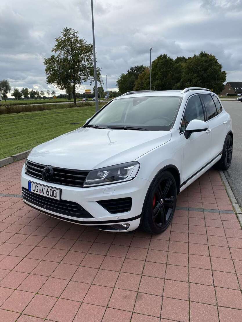 VW Touareg 176.000 km 21.399 € artlenburg 21380