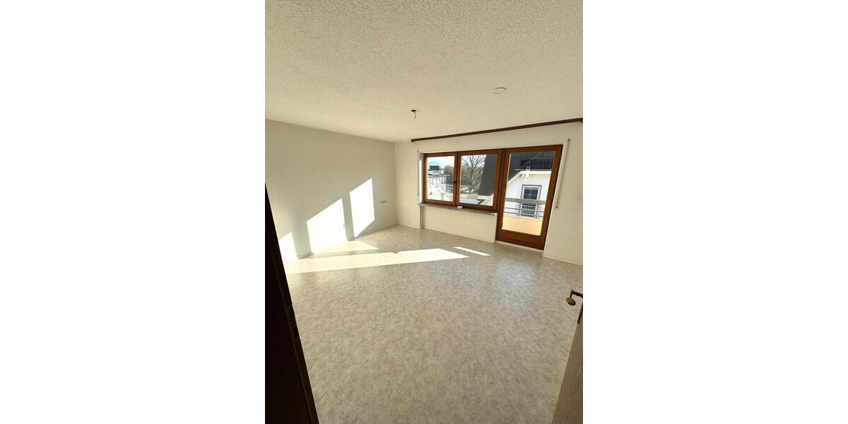 Etagenwohnung Klettgau - 4.5 Zimmer, 108 m&sup2;, 1.100&euro; | Angebot:25300825