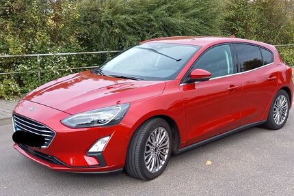 Ford Focus 82.800 km 14.990 &euro; Suhl 98527