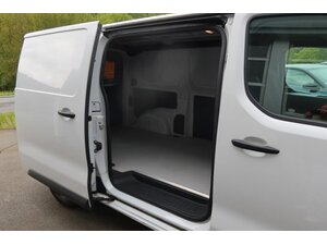 Opel Vivaro Kasten Edition M 63.150 km 17.990 &euro; Bad Endbach 35080