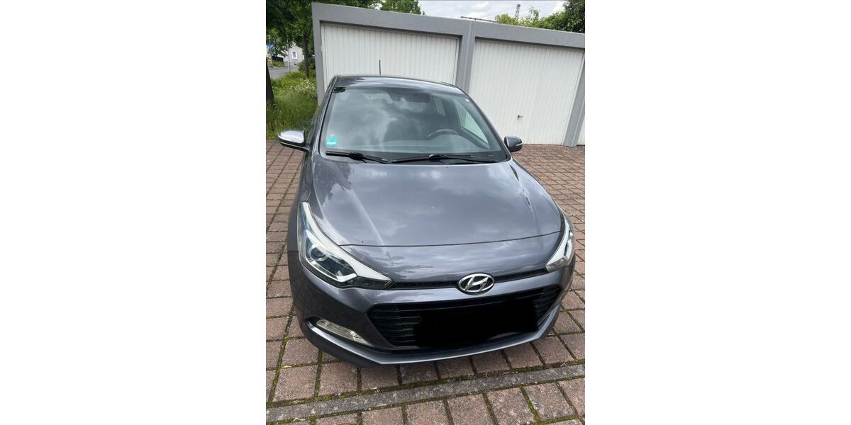 Hyundai i20 83.500 km 7.990 &euro; Gelnhausen 63571
