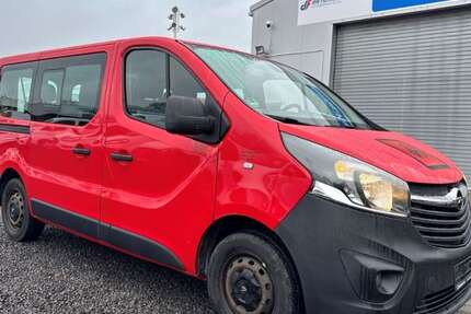 Opel Vivaro 136.000 km 13.788 &euro; Rheinbach 53359